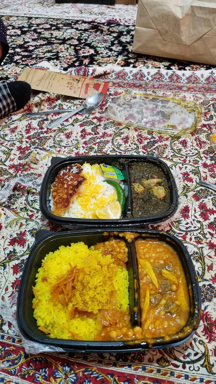 کترینگ بیرون بر پانو