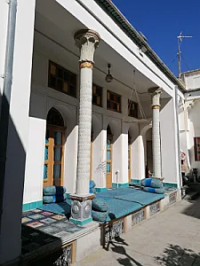 اقامتگاه سنتی خان نشین