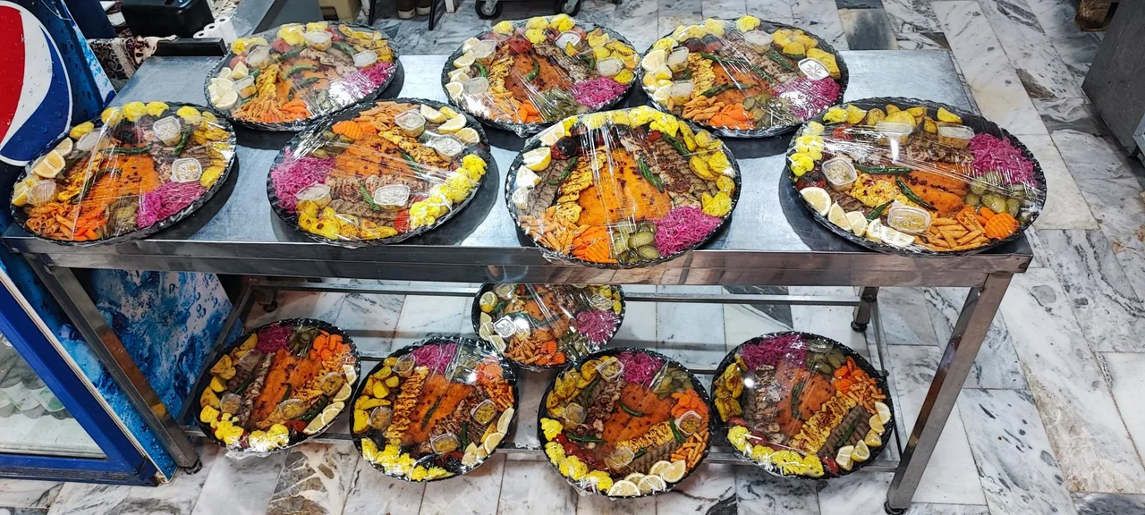کترینگ پانیذ (شعبه مرکزی) - تصویر 3