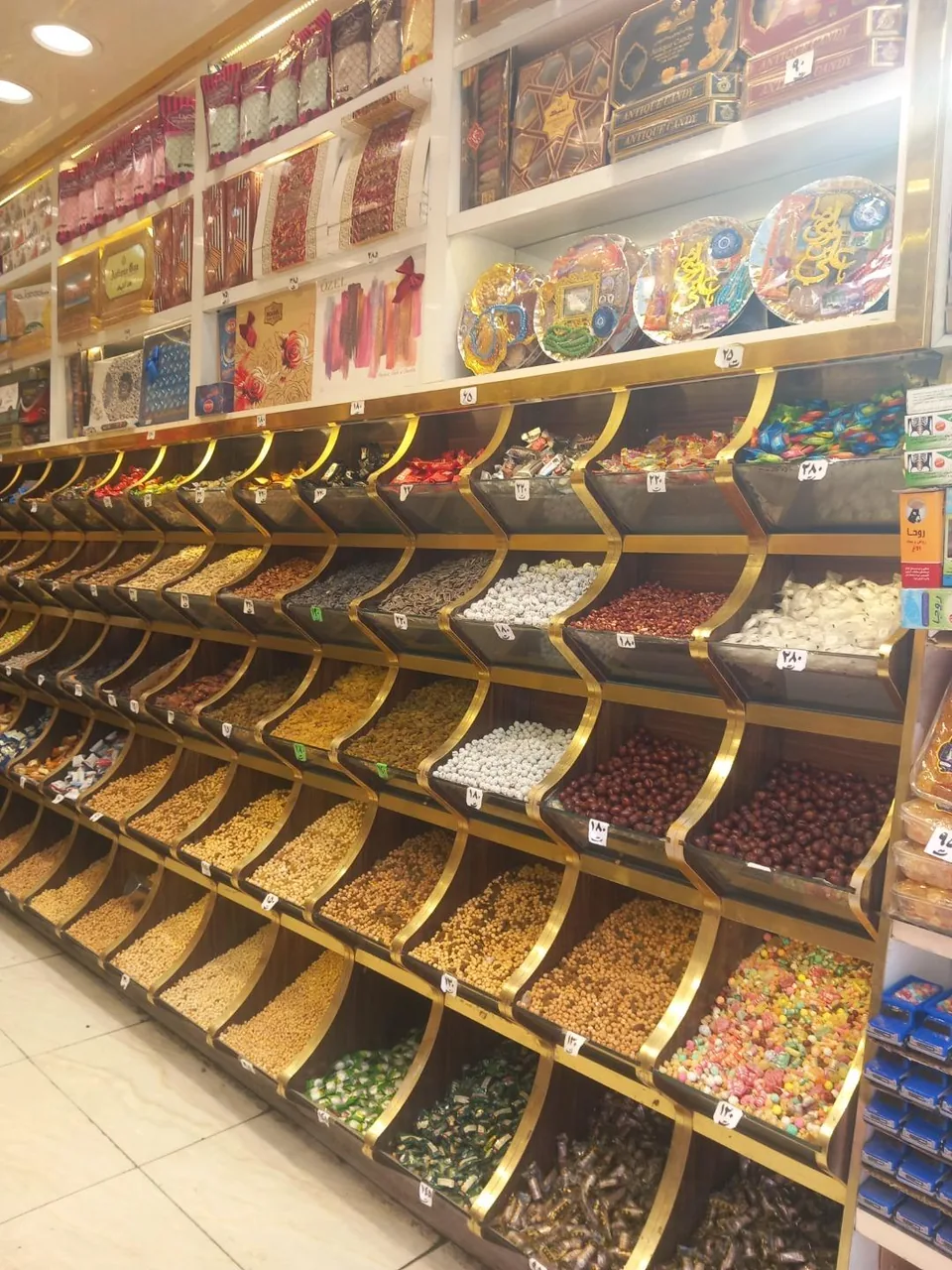 کارگاه آجیل و تخمه پزی جمهیری - تصویر 3
