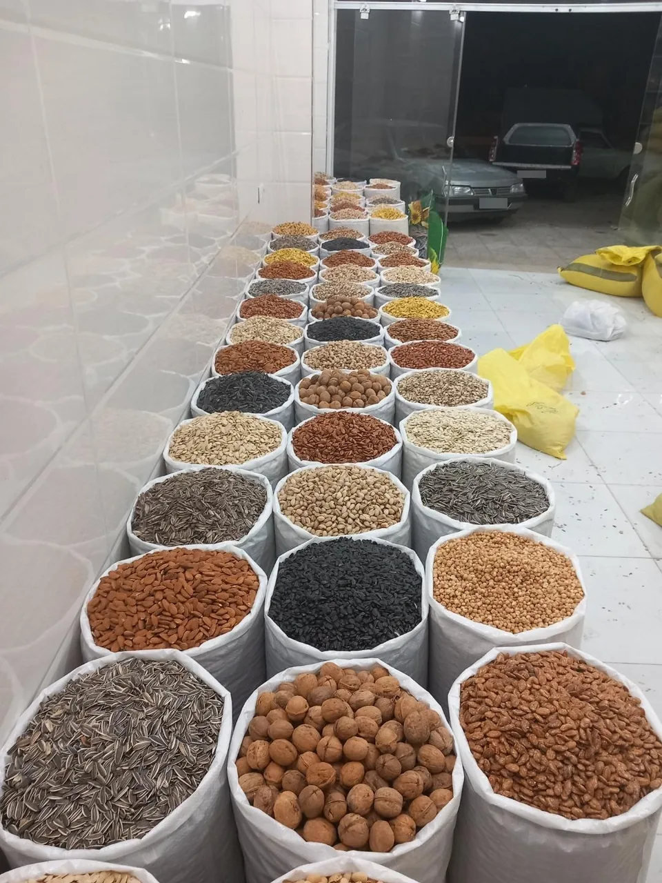 کارگاه آجیل و تخمه پزی جمهیری - تصویر 4