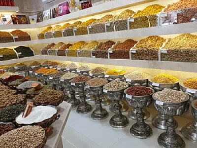 خشکبار ماهک