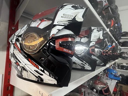 فروشگاه موتورسیکلت محتشمی - تعمیر موتور سیکلت در تبریز