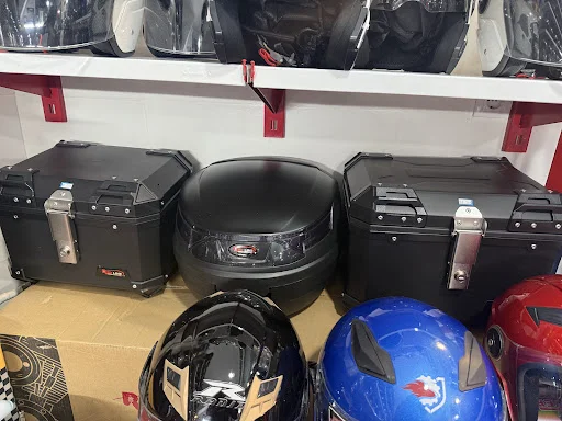 فروشگاه موتورسیکلت محتشمی - تعمیر موتور سیکلت در تبریز