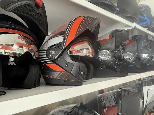 فروشگاه موتورسیکلت محتشمی - تعمیر موتور سیکلت در تبریز