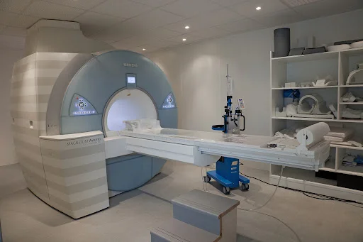 مرکز تصویربرداری پزشکی تابش