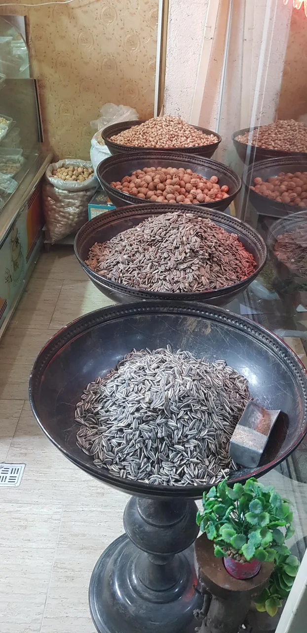 آجیل و شیرینی ماهان - تصویر 2