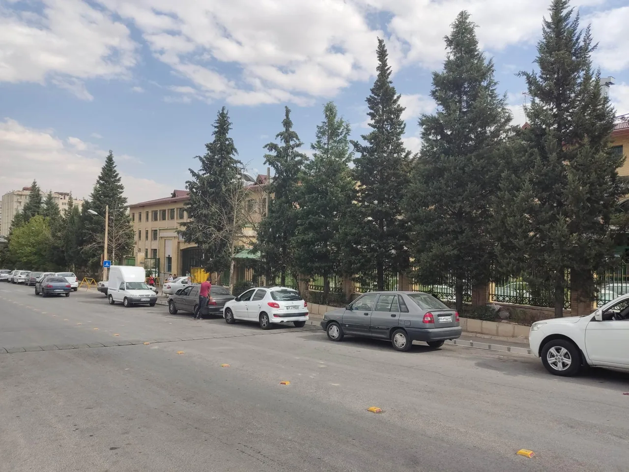 مجموعه ورزشی و استخر احسان - تصویر 2