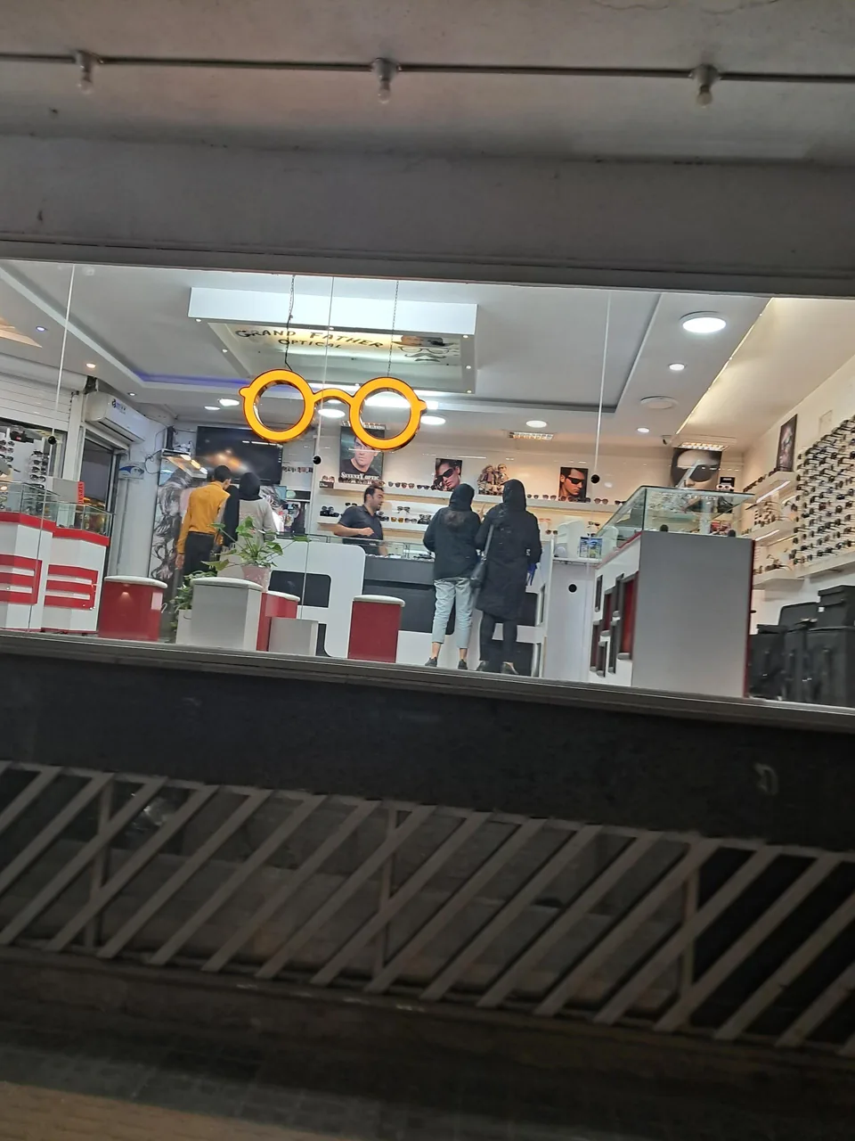 عینک پدربزرگ - تصویر 3