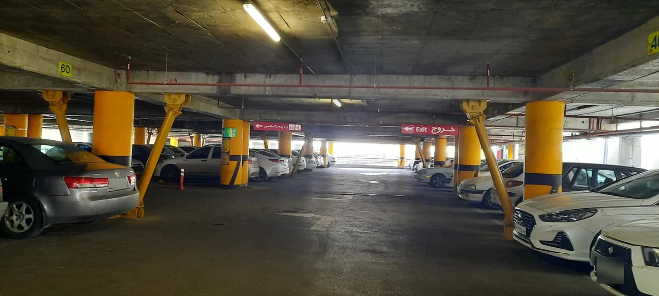 پارکینگ طبقاتی کرمانی - تصویر 2