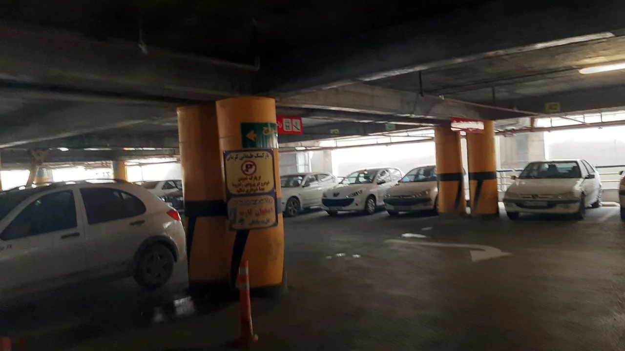 پارکینگ طبقاتی کرمانی - تصویر 3