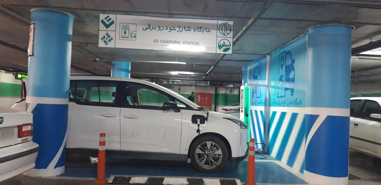 پارکینگ هشت بهشت - تصویر 4