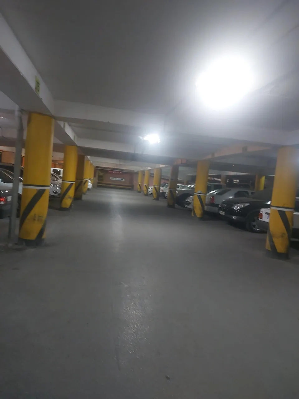پارکینگ طالقانی - تصویر 3
