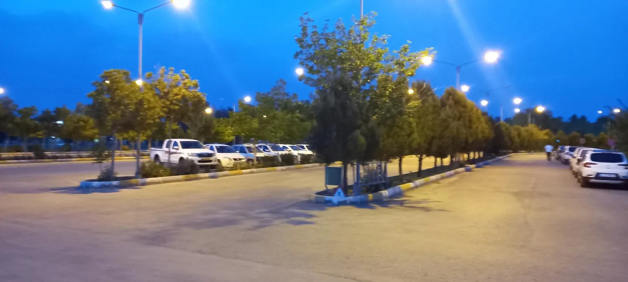 پارکینگ استخر و سونای پایگاه هوایی هشتم شکاری - تصویر 2