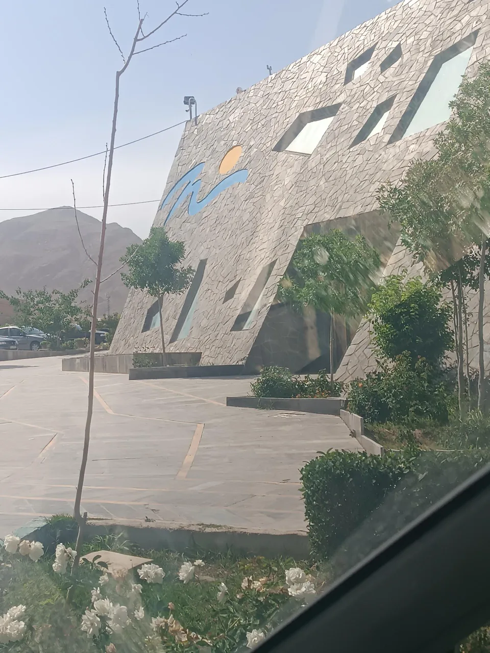 پارکینگ استخر آبسار - تصویر 2