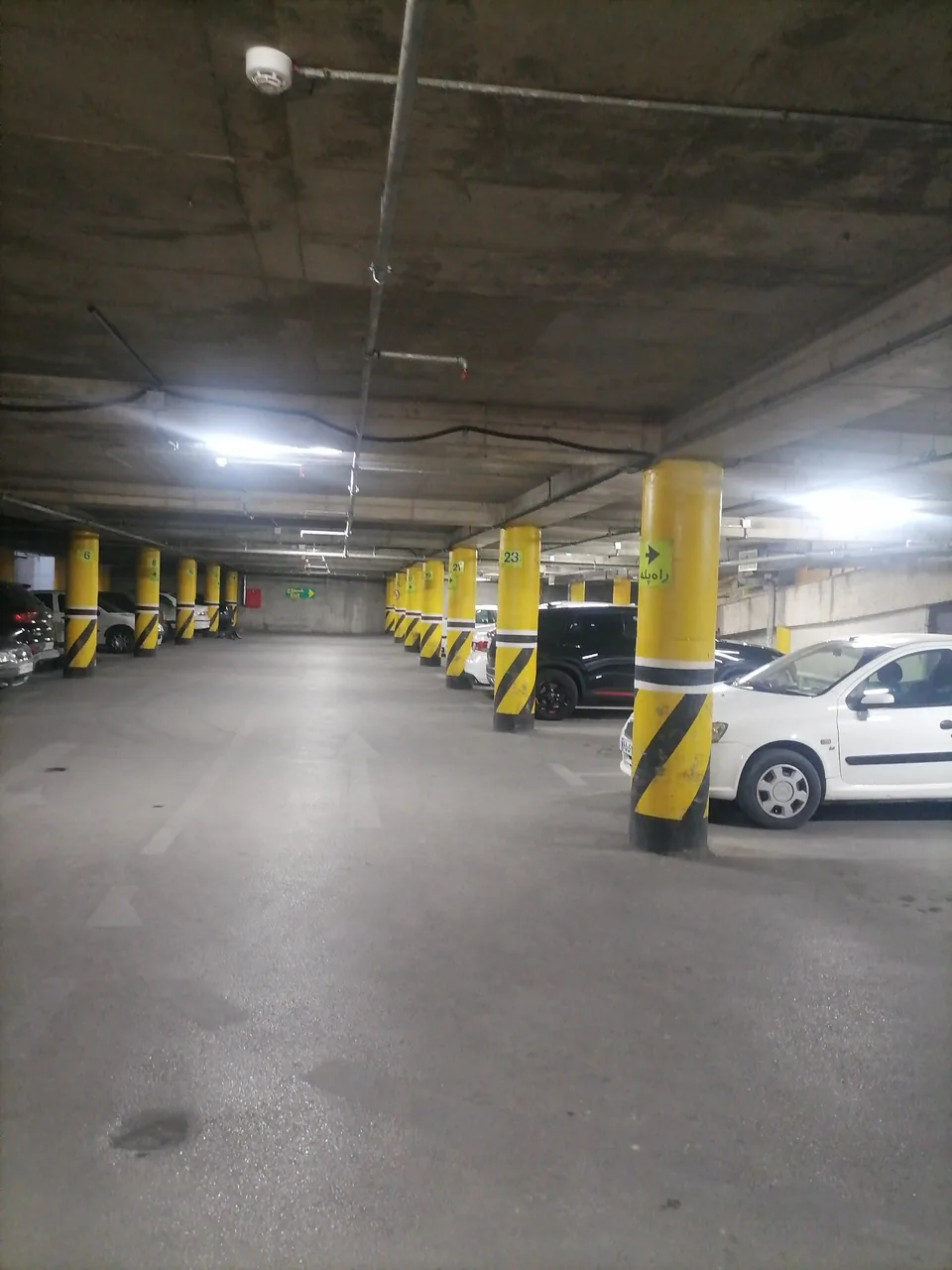 پارکینگ جلفا - تصویر 4