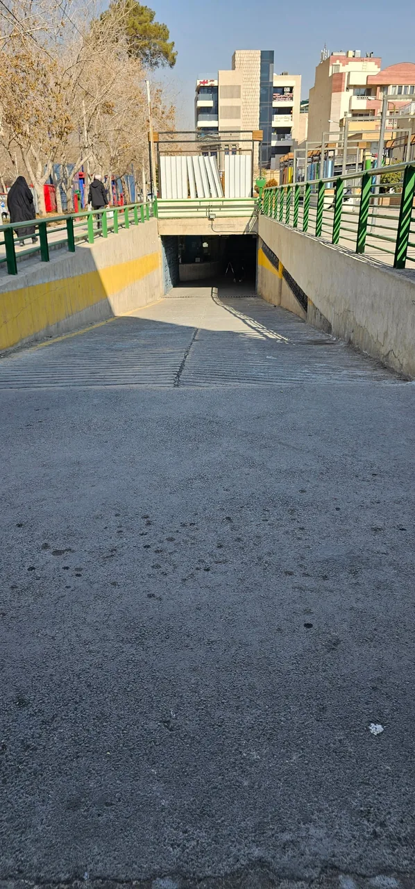 پارکینگ وحید - تصویر 4