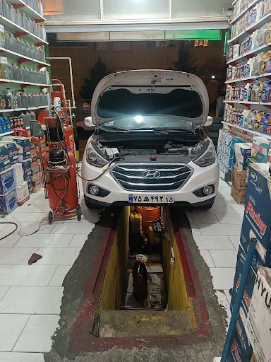 تعویض روغن گیربکس اتوماتیک روحی