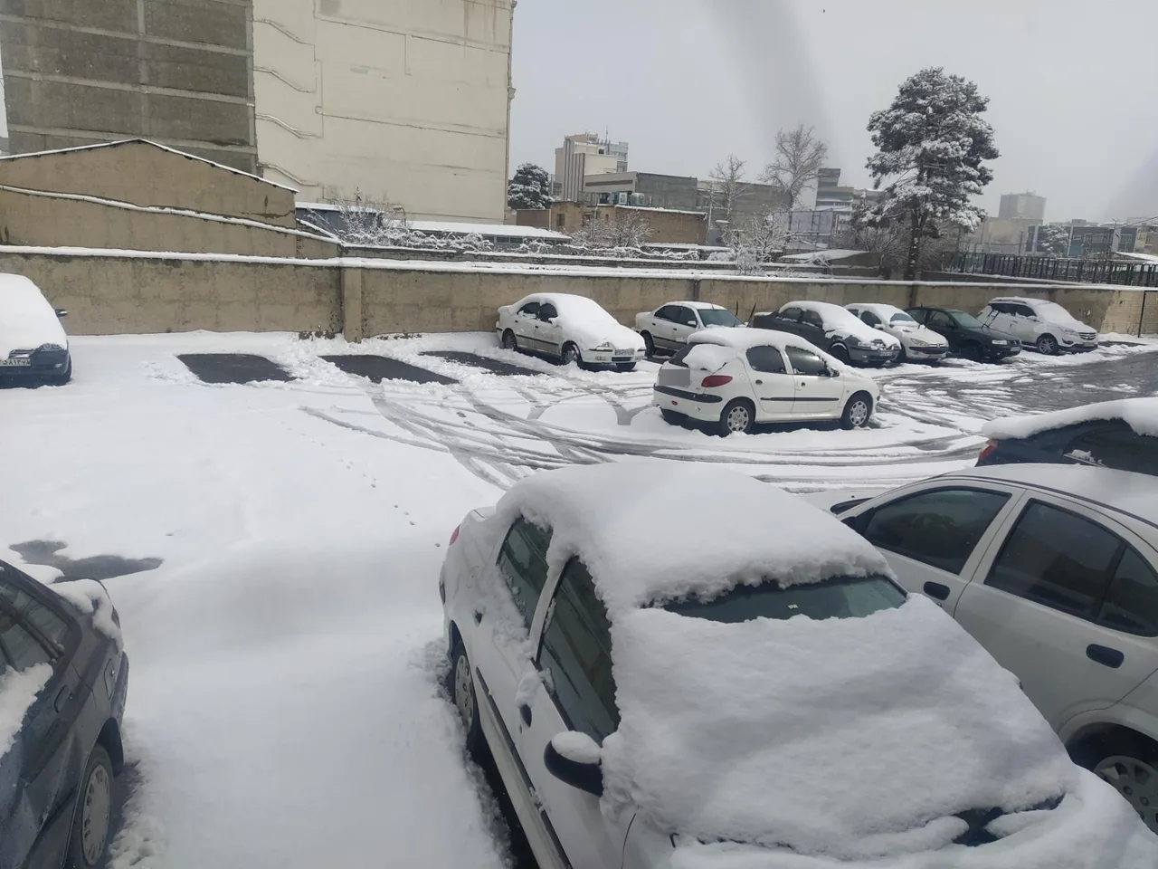 پارکینگ اختصاصی راهبران خط ۵ مترو - تصویر 4