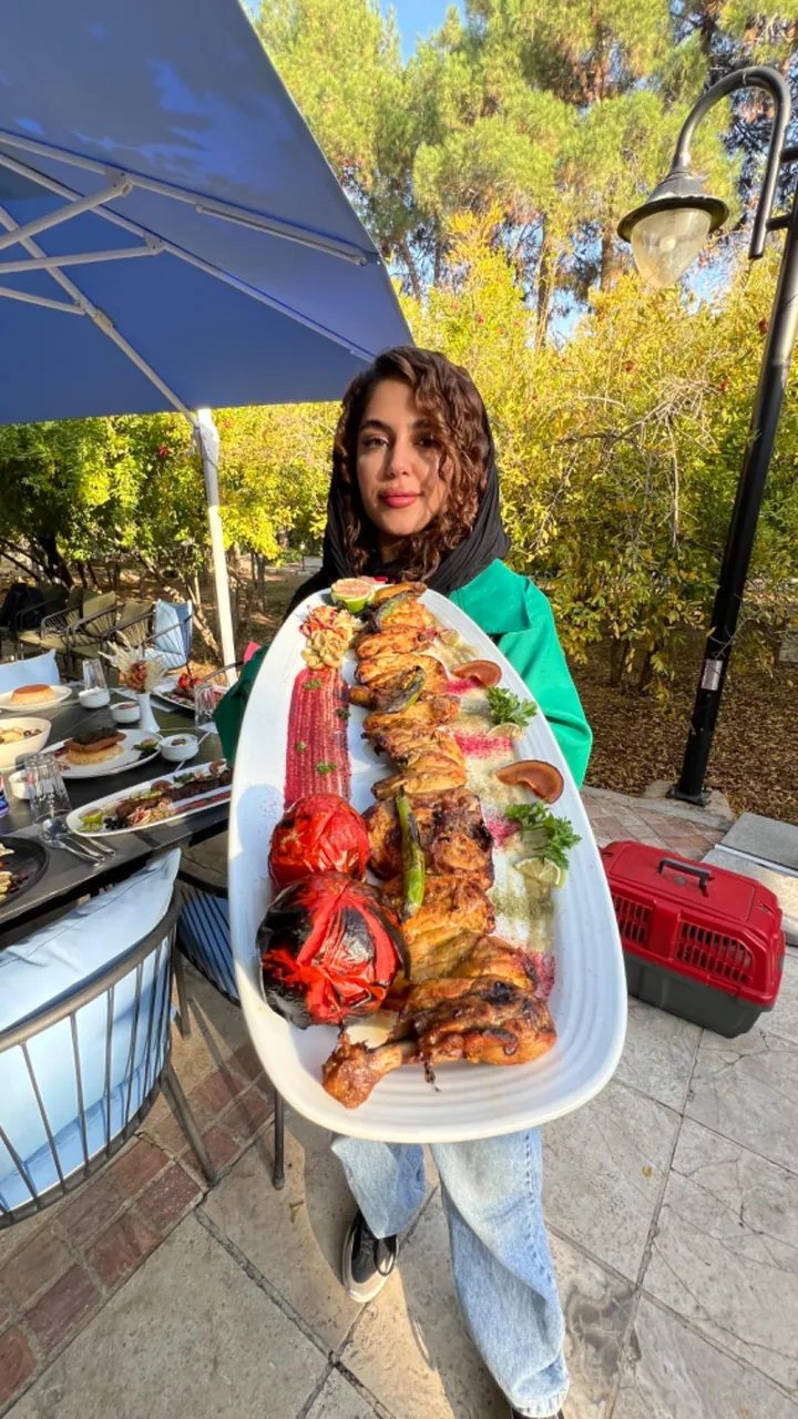 مجموعه گردشگری باغ رستوران ناربن شیراز - تصویر 2