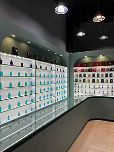 خانه عطر یانی