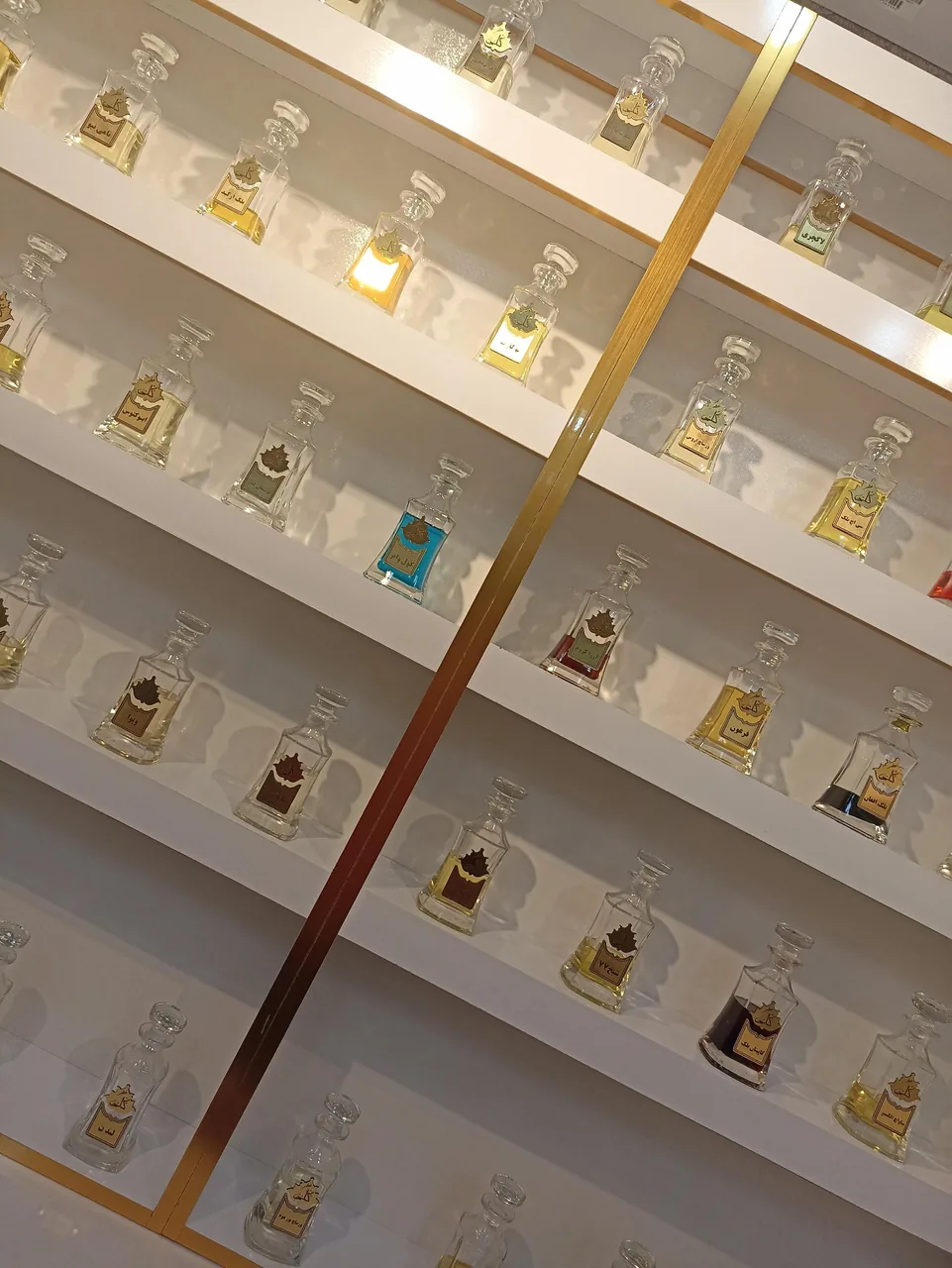 فروشگاه عطر و ادکلن گلی - تصویر 5