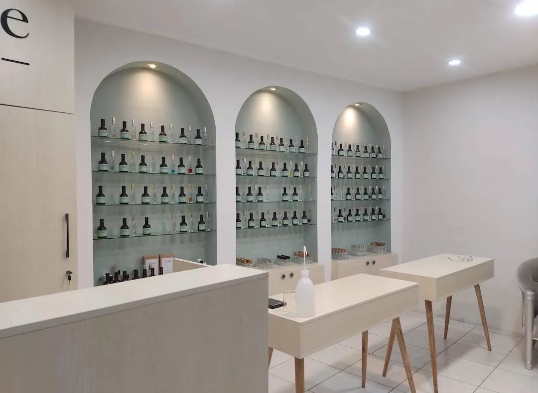عطر آگاپه - تصویر 4