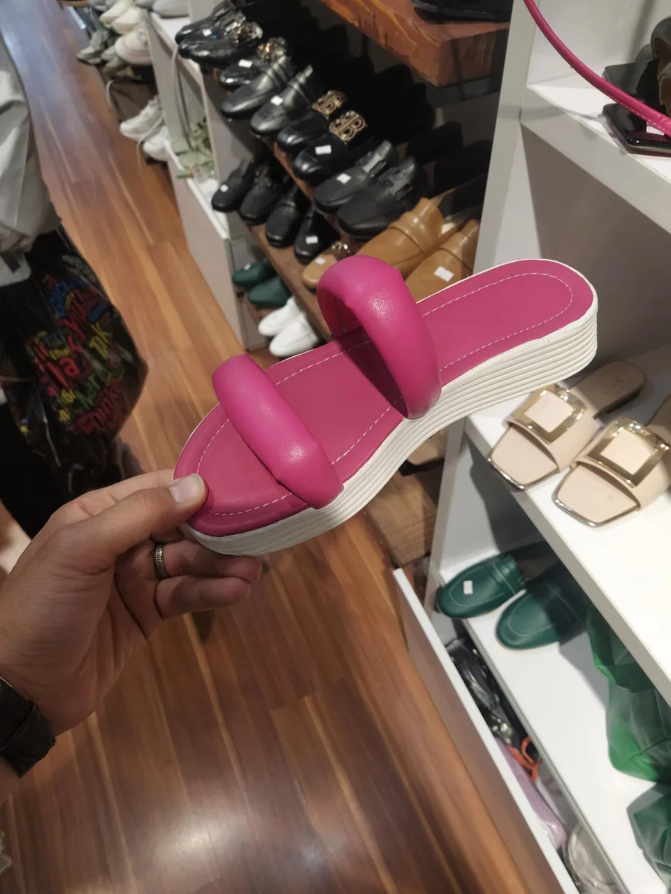 کیف و کفش توت فرنگی - تصویر 2