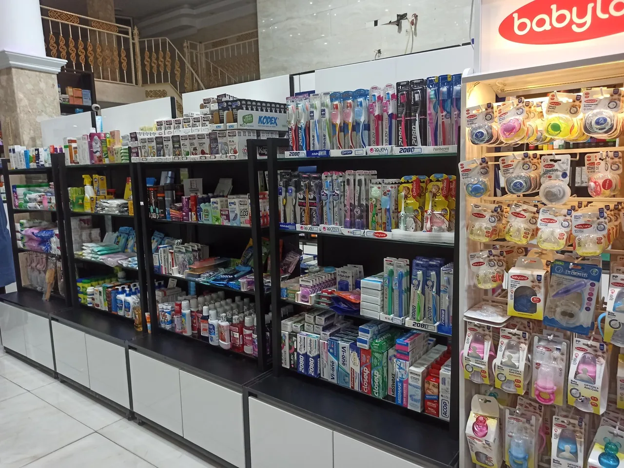 داروخانه دکتر رایحه تیموری راد (داروخانه گلستانک) - تصویر 4
