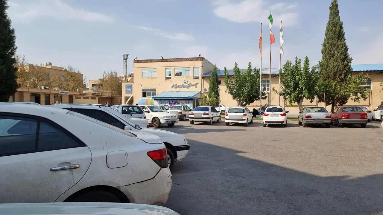 استخر ایثار اصفهان - تصویر 2
