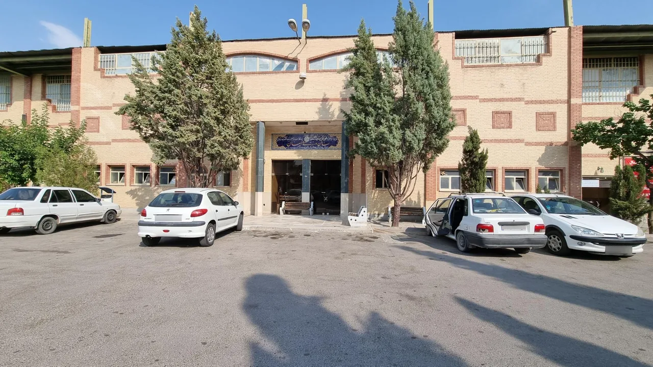 استخر ایثار اصفهان - تصویر 3