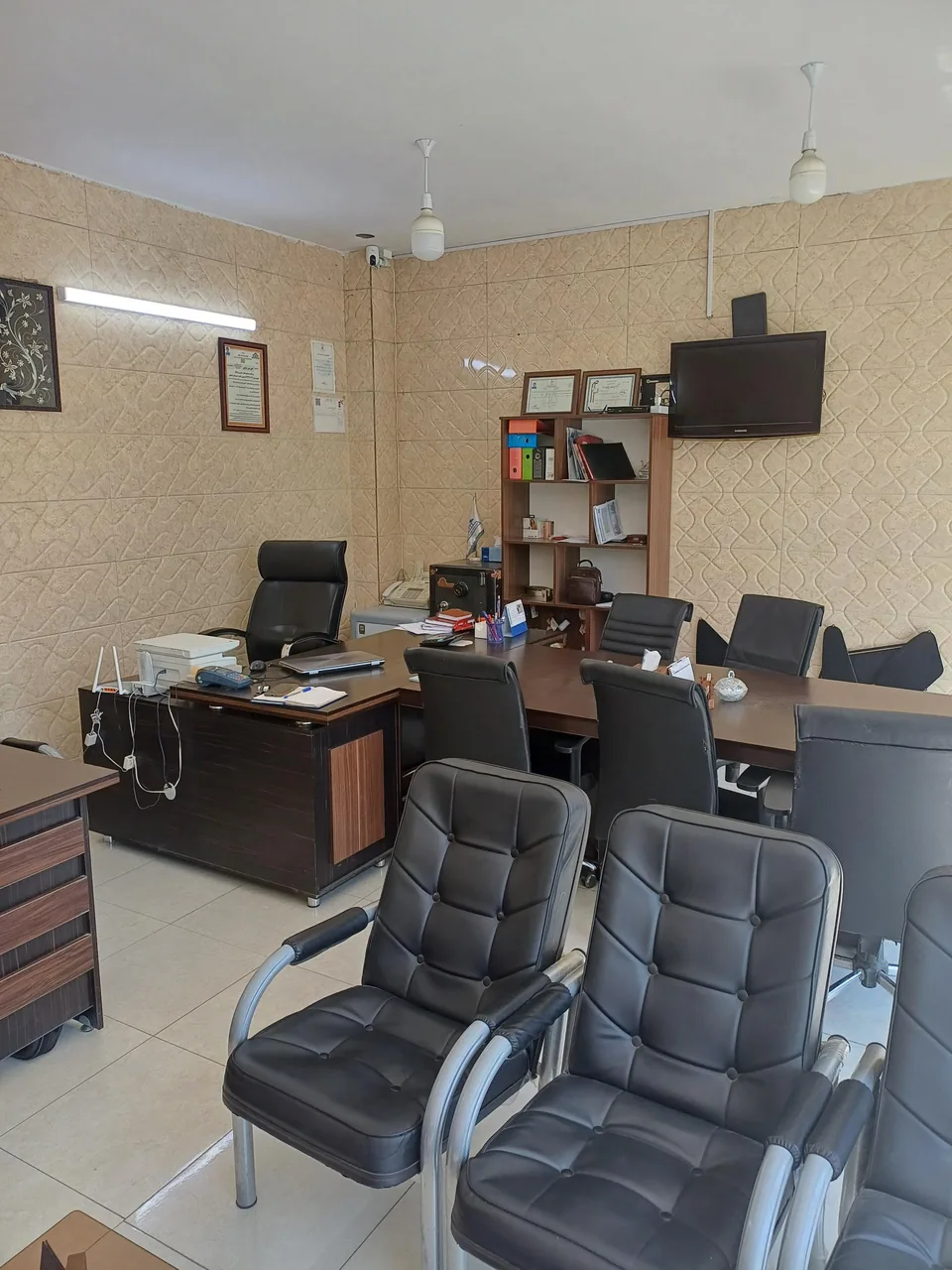 مشاورین املاک سرزمین خانه - تصویر 3