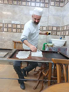 شیرینی و تنقلات قناد باشی