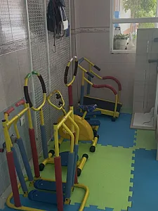 کلینیک کاردرمانی و گفتاردرمانی رستا