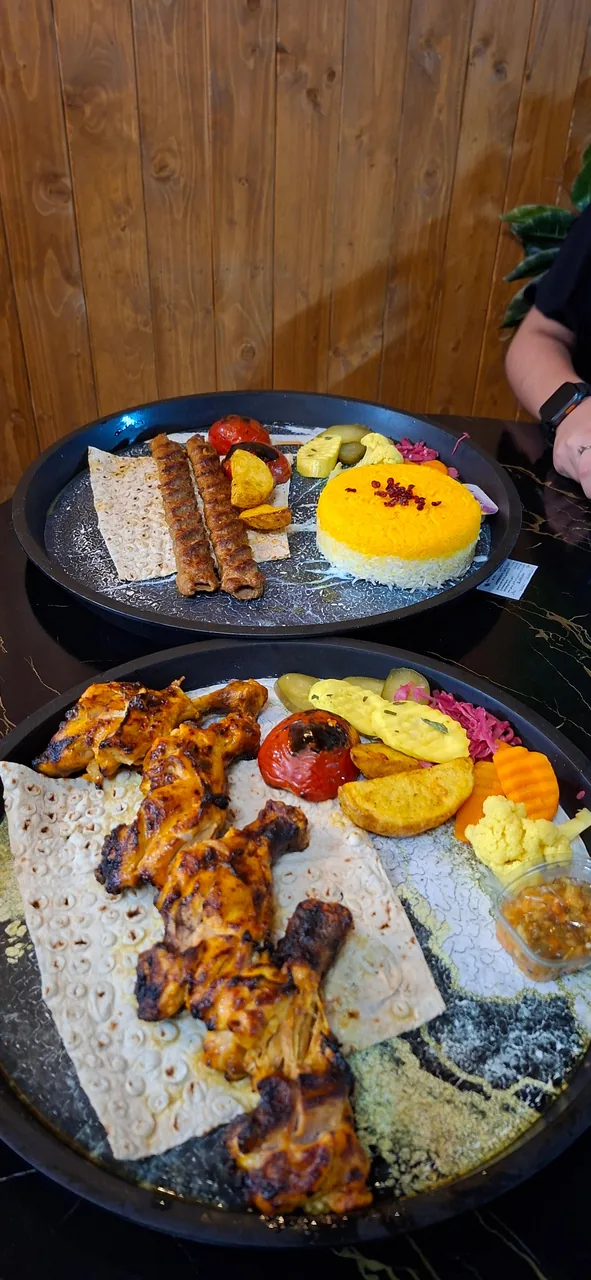مجموعه غذایی حاج خباز - تصویر 3