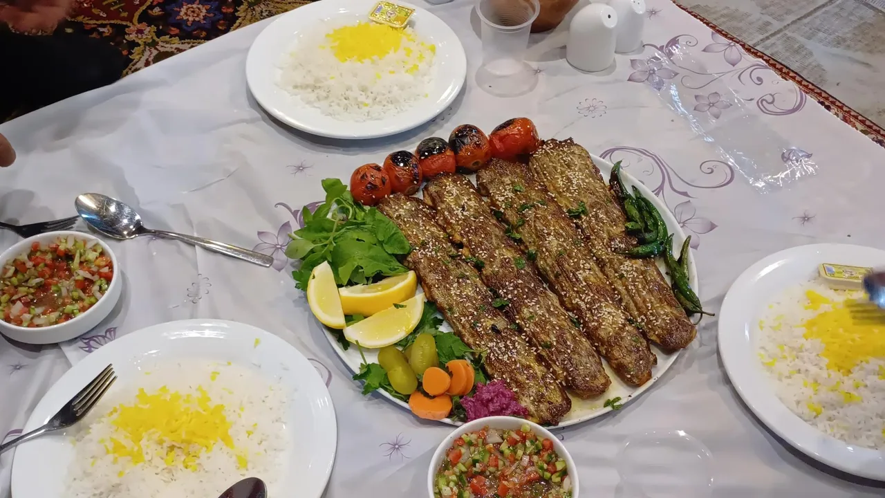 رستوران شهر باران - تصویر 5