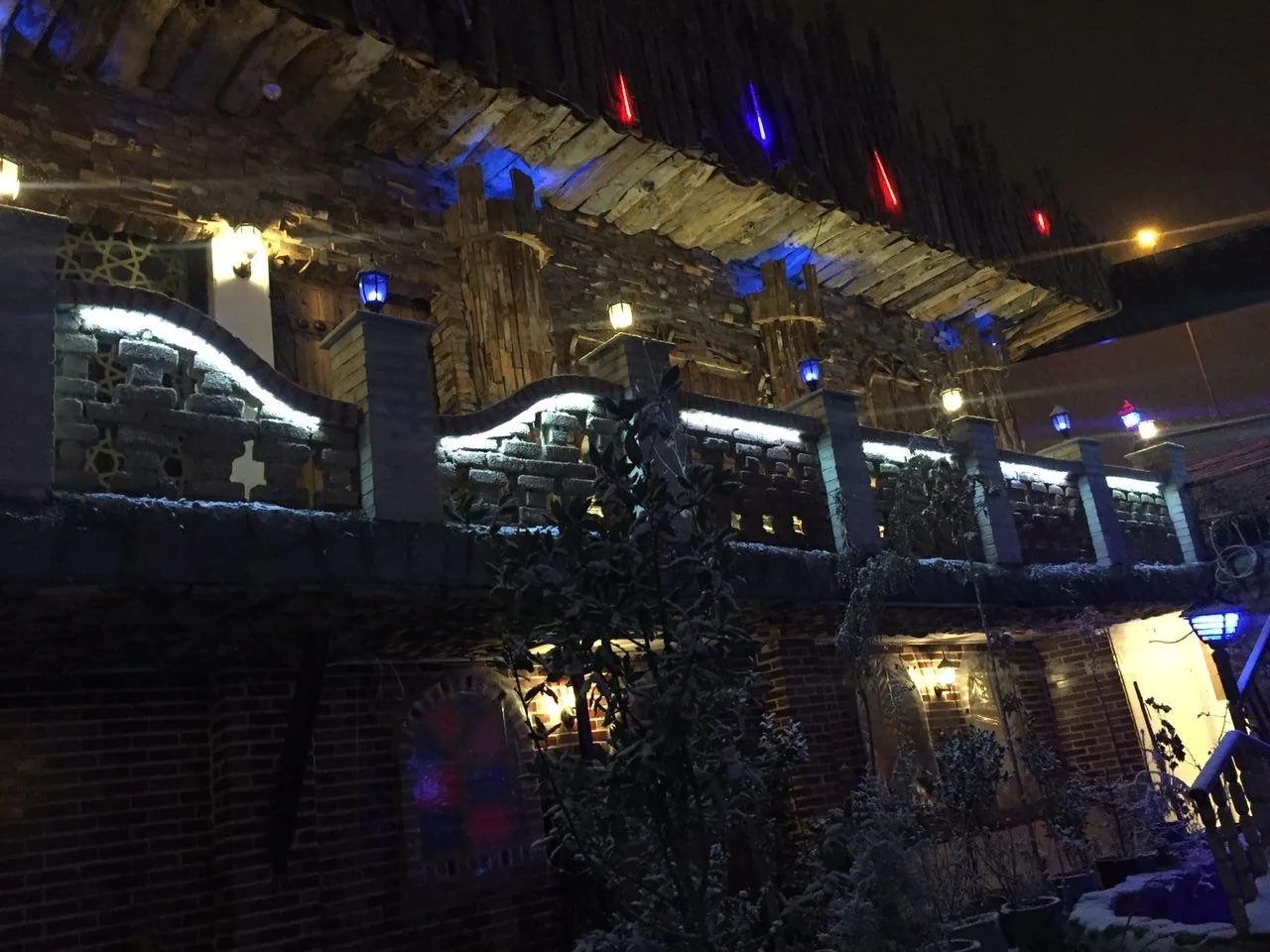 رستوران سنتی شب فیروزه ای - تصویر 5