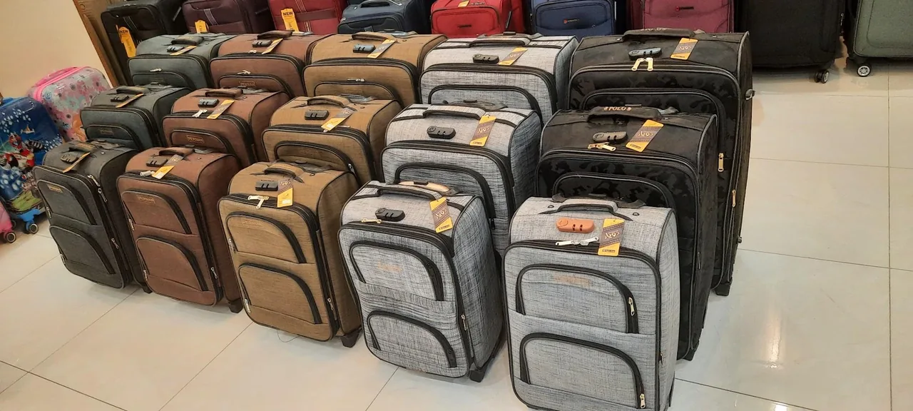 کیف و چمدان دویار - تصویر 4