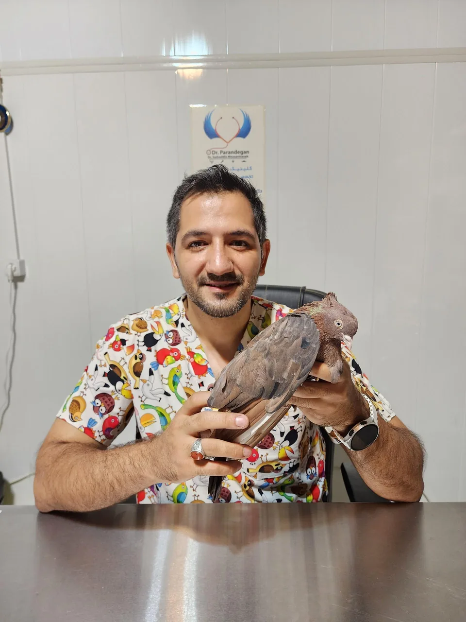کلینیک دامپزشکی تخصصی پرندگان و طیور دکتر موسوی نسب - تصویر 2