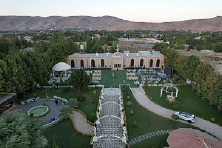 عمارت بین الملل