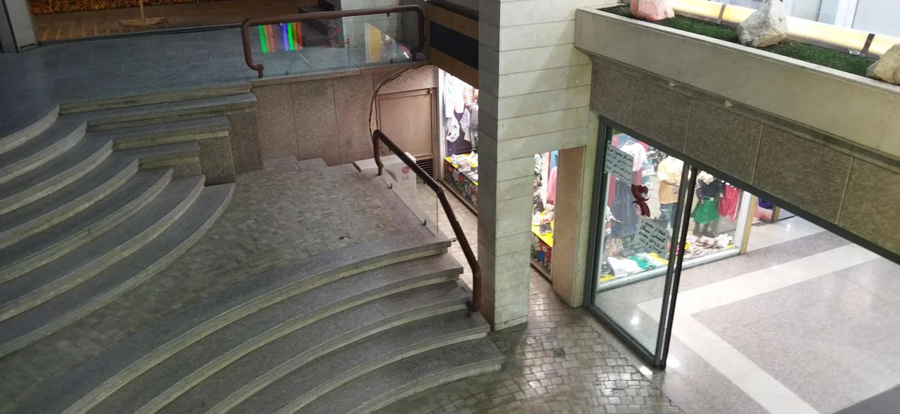 مجتمع تجاری شهر - تصویر 4