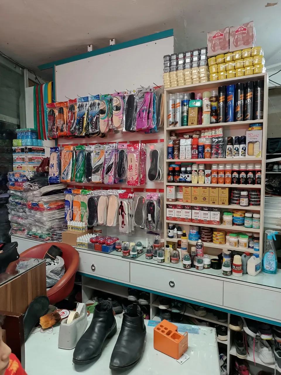 تعمیرات کیف و کفش کفشدوزک - تصویر 3