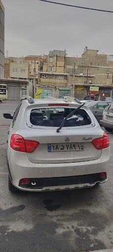 شیشه اتومبیل لوکس