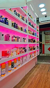 گالری عطر و ادکلن چشمک