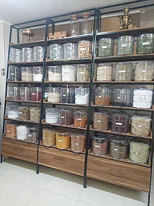 فروشگاه مواد غذایی خانواده