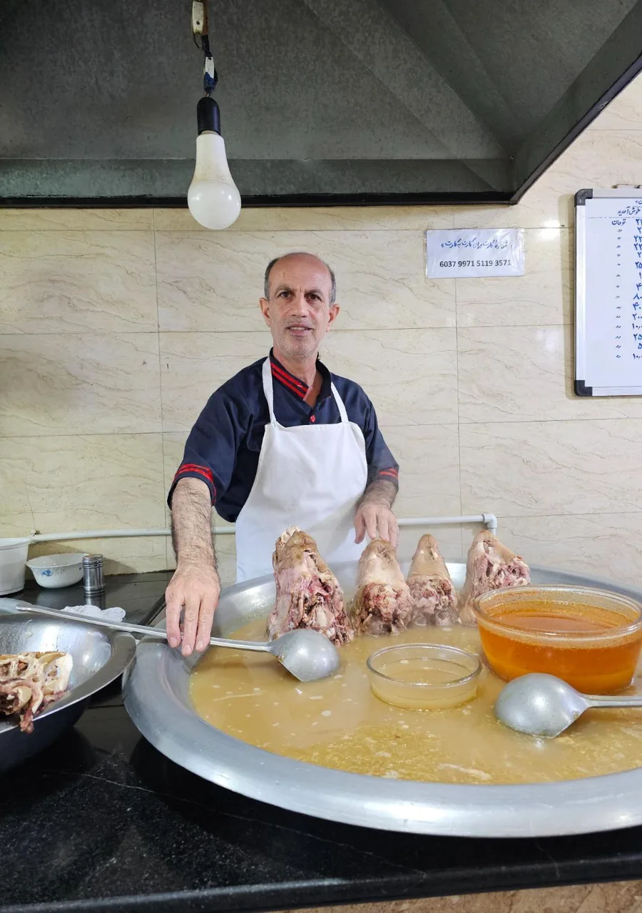 طباخی نمونه - تصویر 2