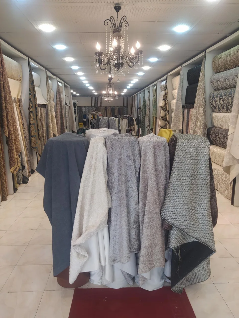 نمایشگاه و فروشگاه پارچه مبلی لاراتکس - تصویر 3