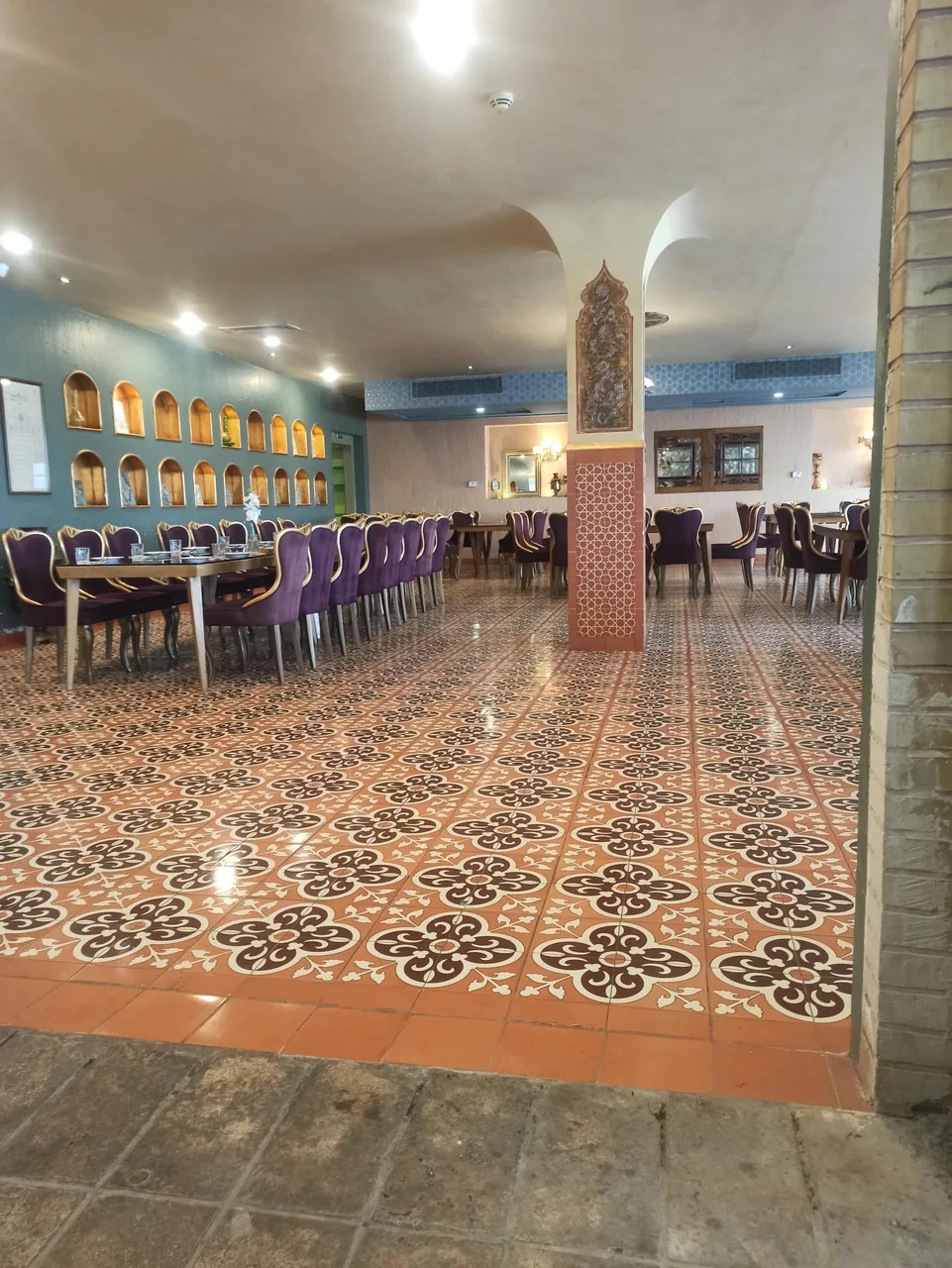 سالن همایش و تشریفات مشاهیر - تصویر 3