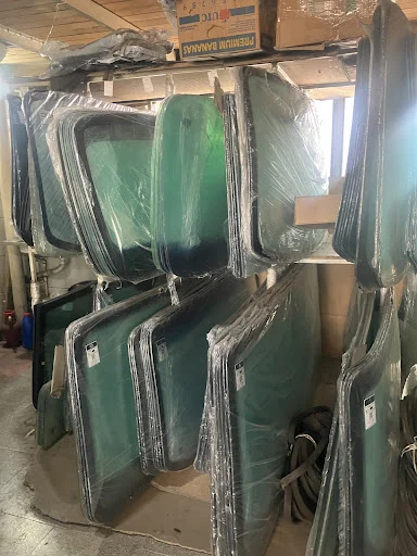 شیشه اتومبیل آذربایجان (نوری)