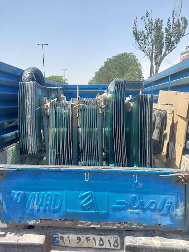 شیشه اتومبیل دولوکس